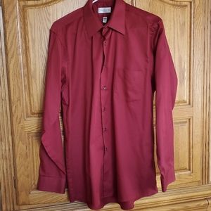 Men's VanHeusen button down shirt, large